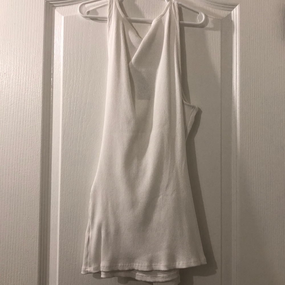 Express Wrap Tank - Picture 2 of 3